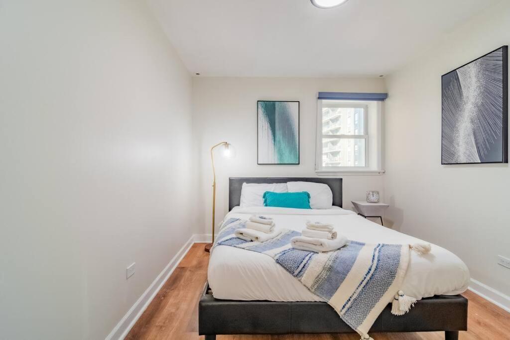 4Bedroom Gold Coast Duplex With Jacuzzi In The Bedroom And Optional Valet Parking Чикаго Экстерьер фото