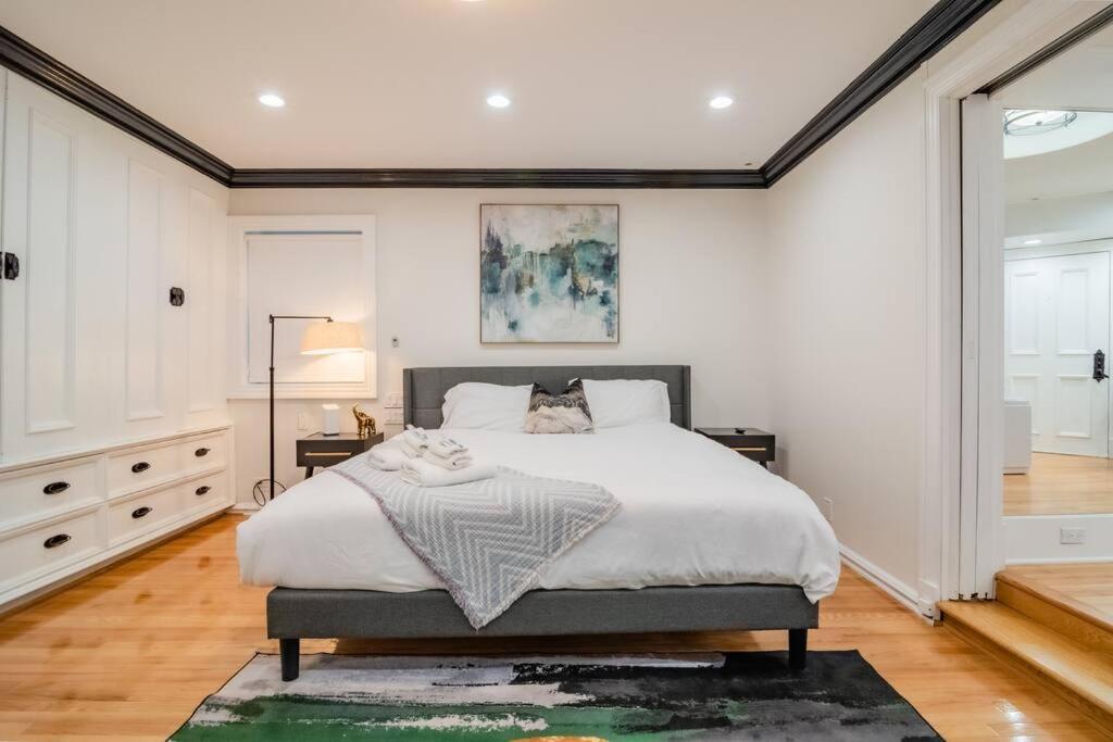 4Bedroom Gold Coast Duplex With Jacuzzi In The Bedroom And Optional Valet Parking Чикаго Экстерьер фото