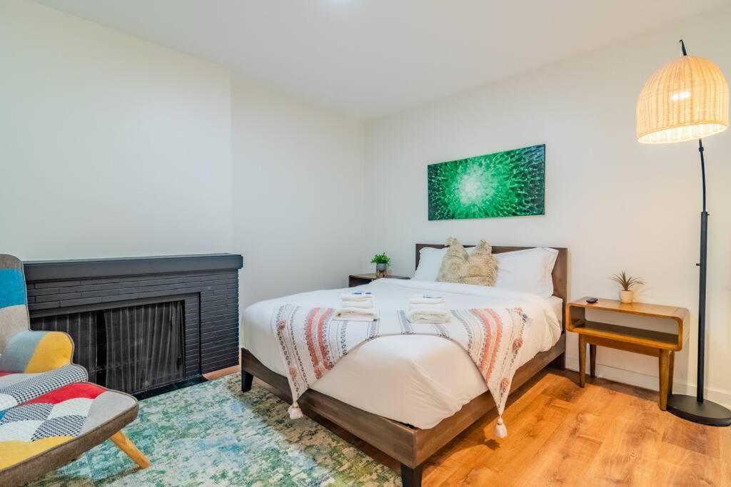 4Bedroom Gold Coast Duplex With Jacuzzi In The Bedroom And Optional Valet Parking Чикаго Экстерьер фото