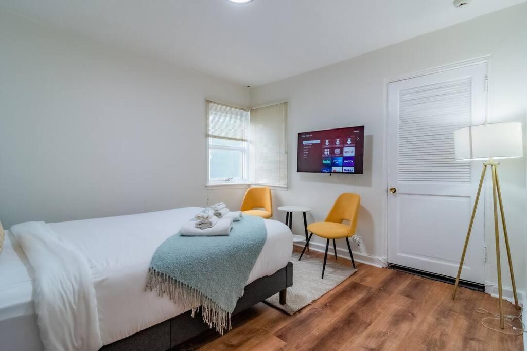 4Bedroom Gold Coast Duplex With Jacuzzi In The Bedroom And Optional Valet Parking Чикаго Экстерьер фото