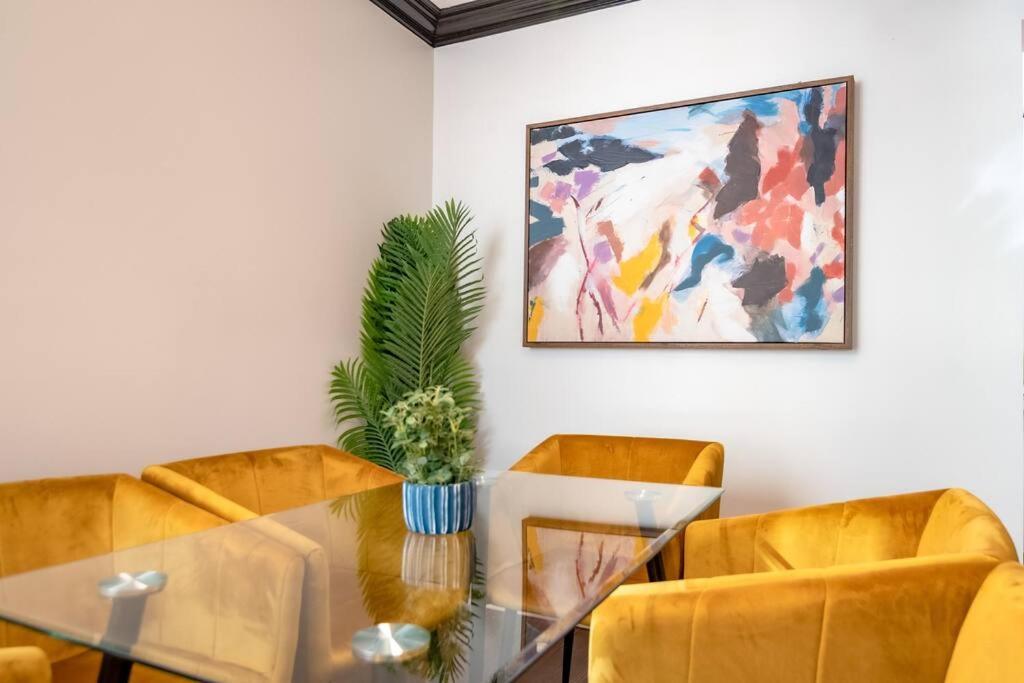 4Bedroom Gold Coast Duplex With Jacuzzi In The Bedroom And Optional Valet Parking Чикаго Экстерьер фото